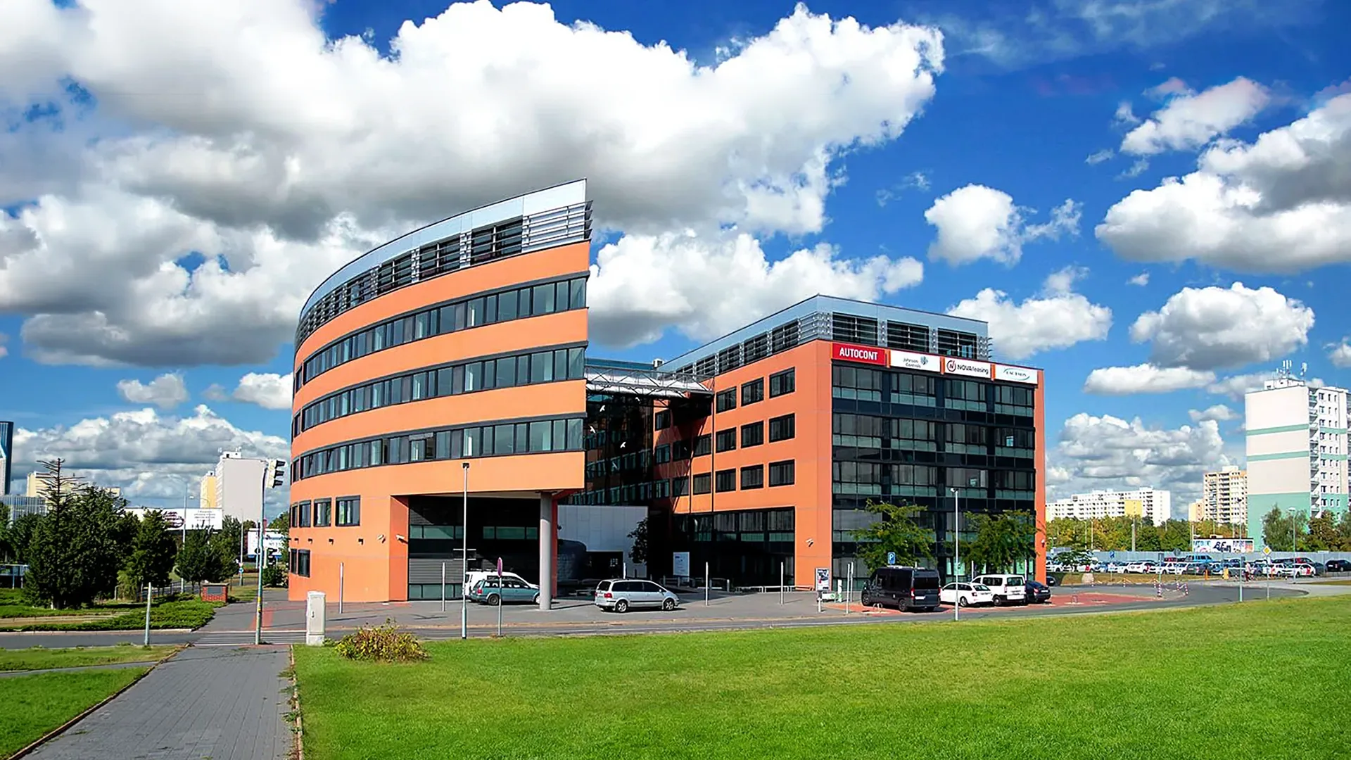 Exterior view of the Opatov Park office building in Prague, Chodov.